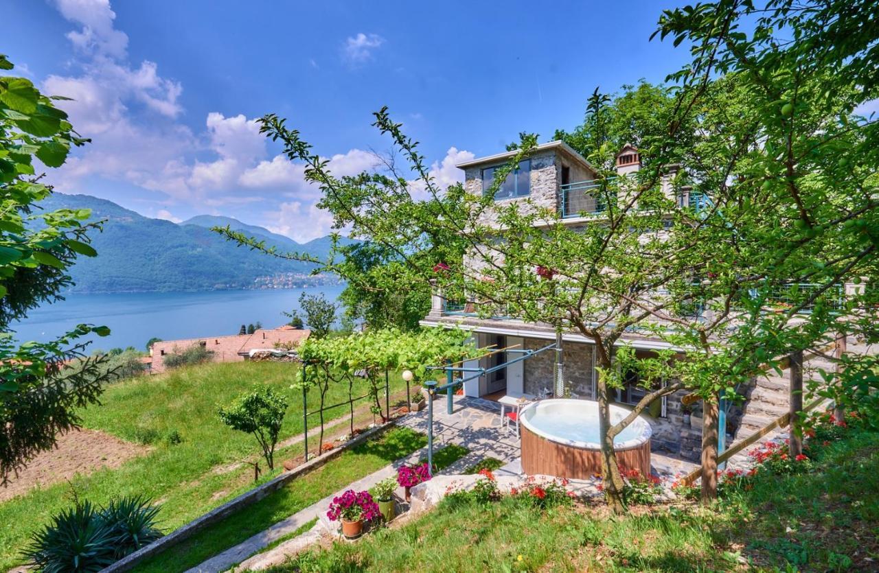 La Casetta Nel Bosco - Hot Tube And Sauna Lierna Exterior photo